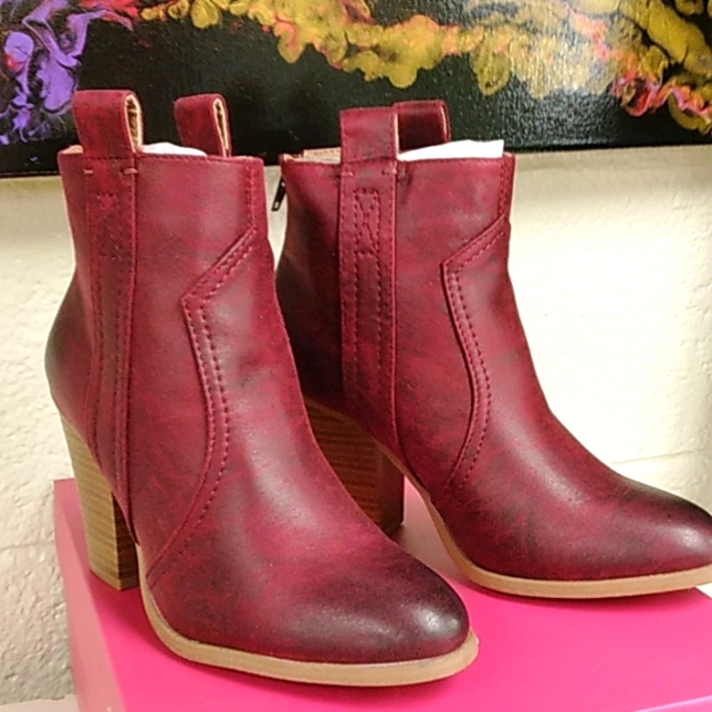 Ladies Shoedazzle FiFi Booties, Sz 6